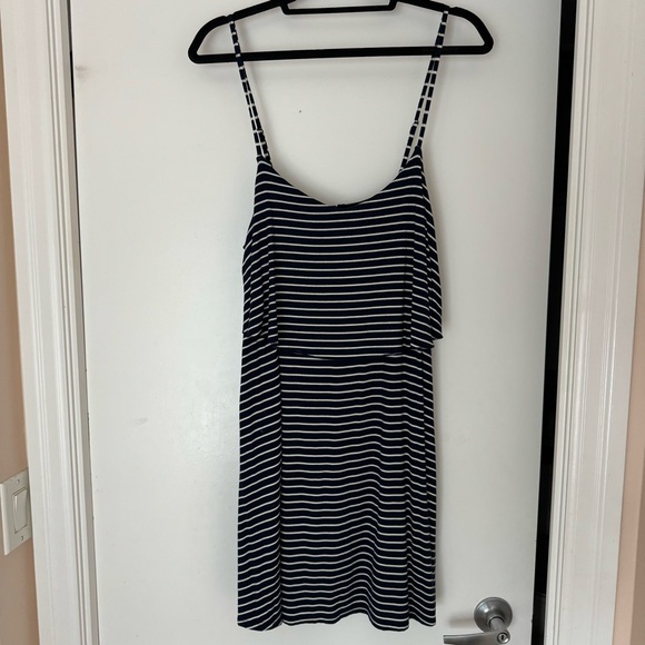 Navy mini dress - Picture 2 of 11